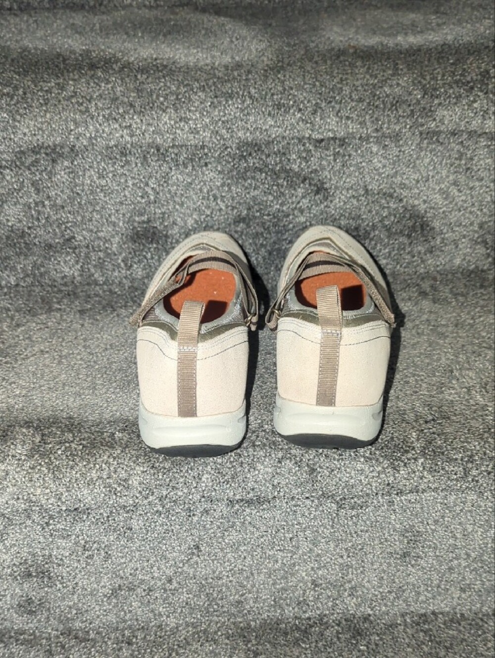 Easy Spirit Women's Beige and Orange Slip-On Mary Jane Flats - Picture 4 of 7